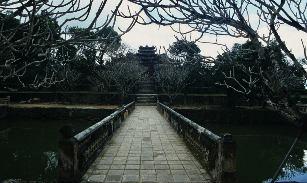 Epic Journeys 1997 Dubai Vietnam Hongkong Guilin Bombay (4)