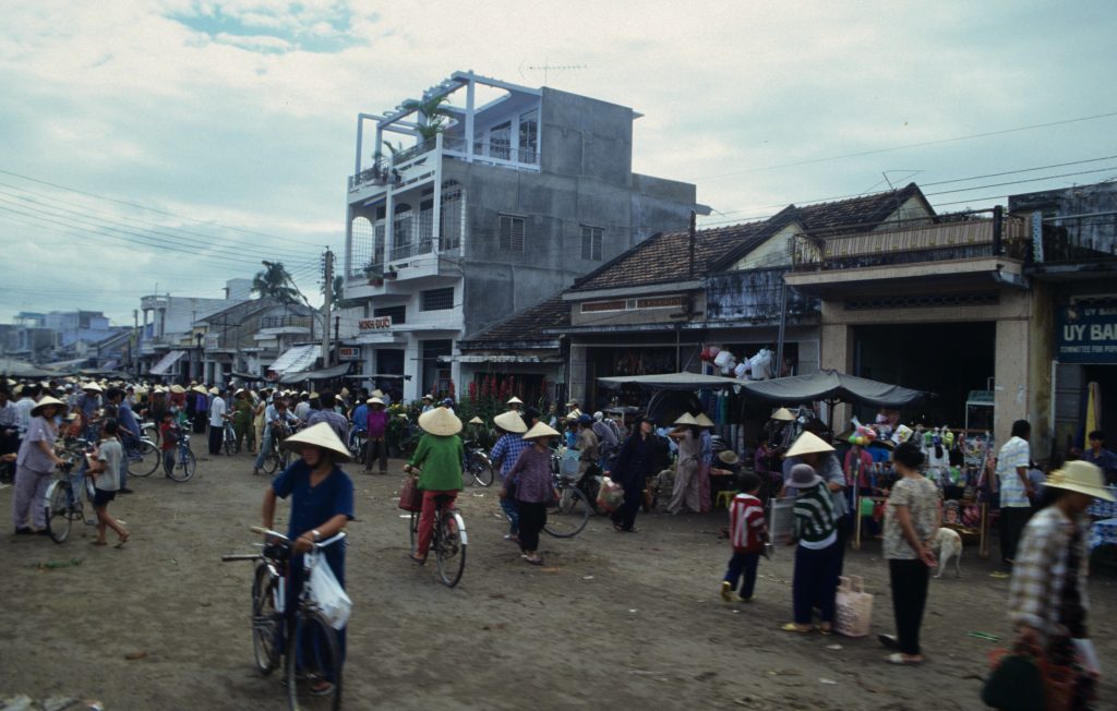 Epic Journeys 1997 Dubai Vietnam Hongkong Guilin Bombay (7)