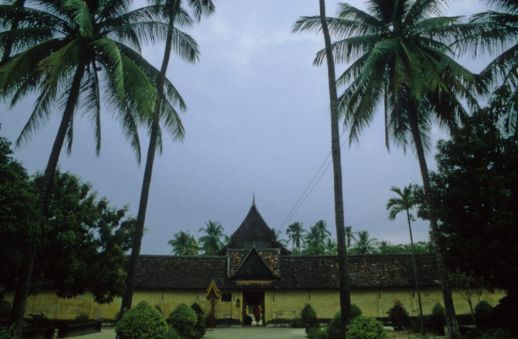 Epic Journeys 2000 RTW Hongkong Burma Laos Iran Frankfurt NYC (23)