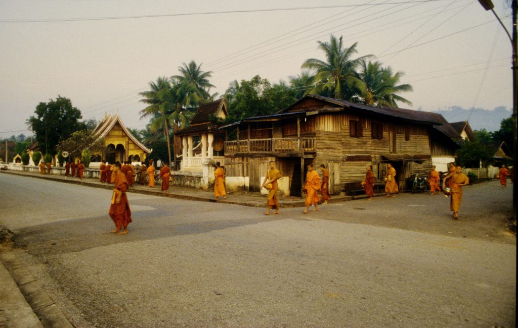 Epic Journeys 2000 RTW Hongkong Burma Laos Iran Frankfurt NYC (3)