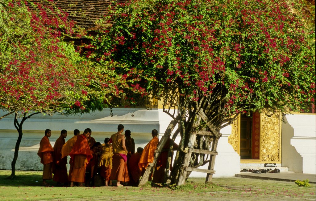 Epic Journeys 2000 RTW Hongkong Burma Laos Iran Frankfurt NYC (8)