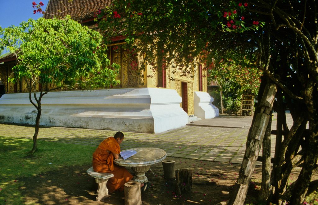 Epic Journeys 2000 RTW Hongkong Burma Laos Iran Frankfurt NYC (9)