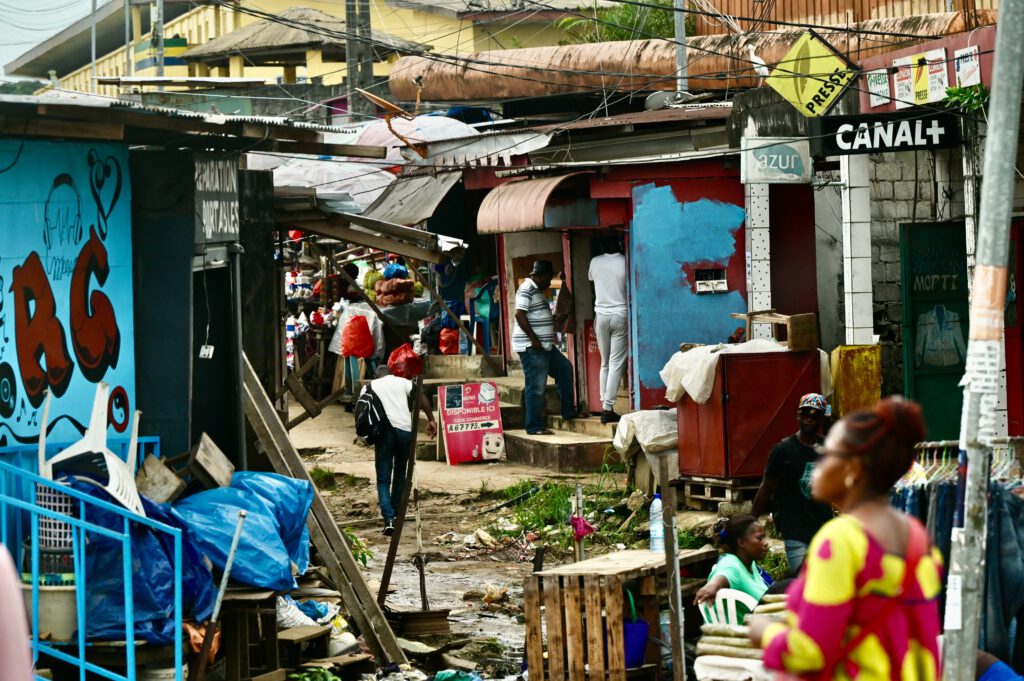 Gabun 2023 Libreville Lambarene Loango Nationalpark Port Gentil Libreville