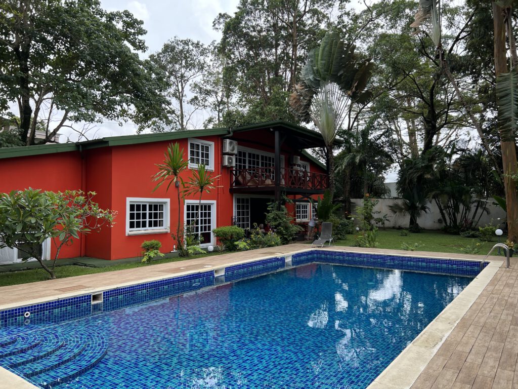 Gabun 2023 Libreville Lambarene Loango Nationalpark Port Gentil Libreville