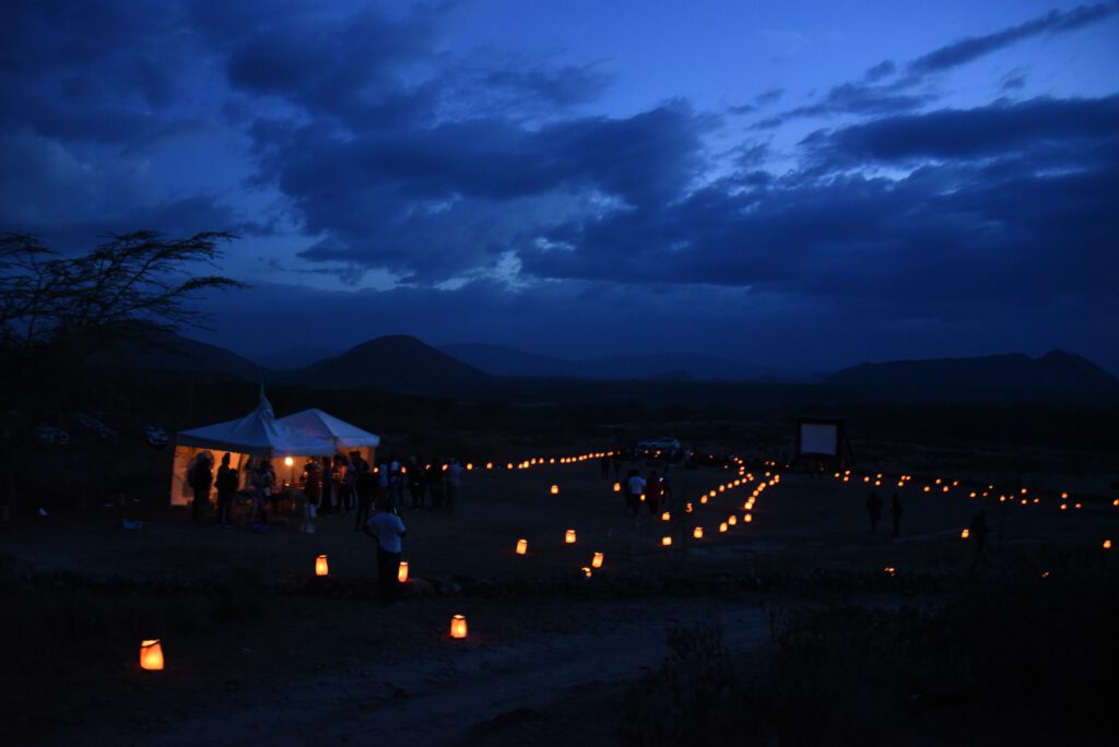 Kenia 2019 Nairobi Longonot Filmscreening in Elementeita