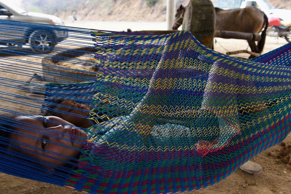 Mexiko 2023 Oster-Roadtrip nach Chivela via Puebla Arbol de Tule Mitla Hierve el Agua Mexcal-Ruta 190 Matias "Michelle" Romero Toros in Chivela Bahia de la Luna Oaxaca Mittwochs-Markt in Etla