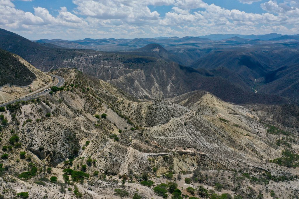 Mexiko 2023 Oster-Roadtrip nach Chivela via Puebla Arbol de Tule Mitla Hierve el Agua Mexcal-Ruta 190 Matias "Michelle" Romero Toros in Chivela Bahia de la Luna Oaxaca Mittwochs-Markt in Etla