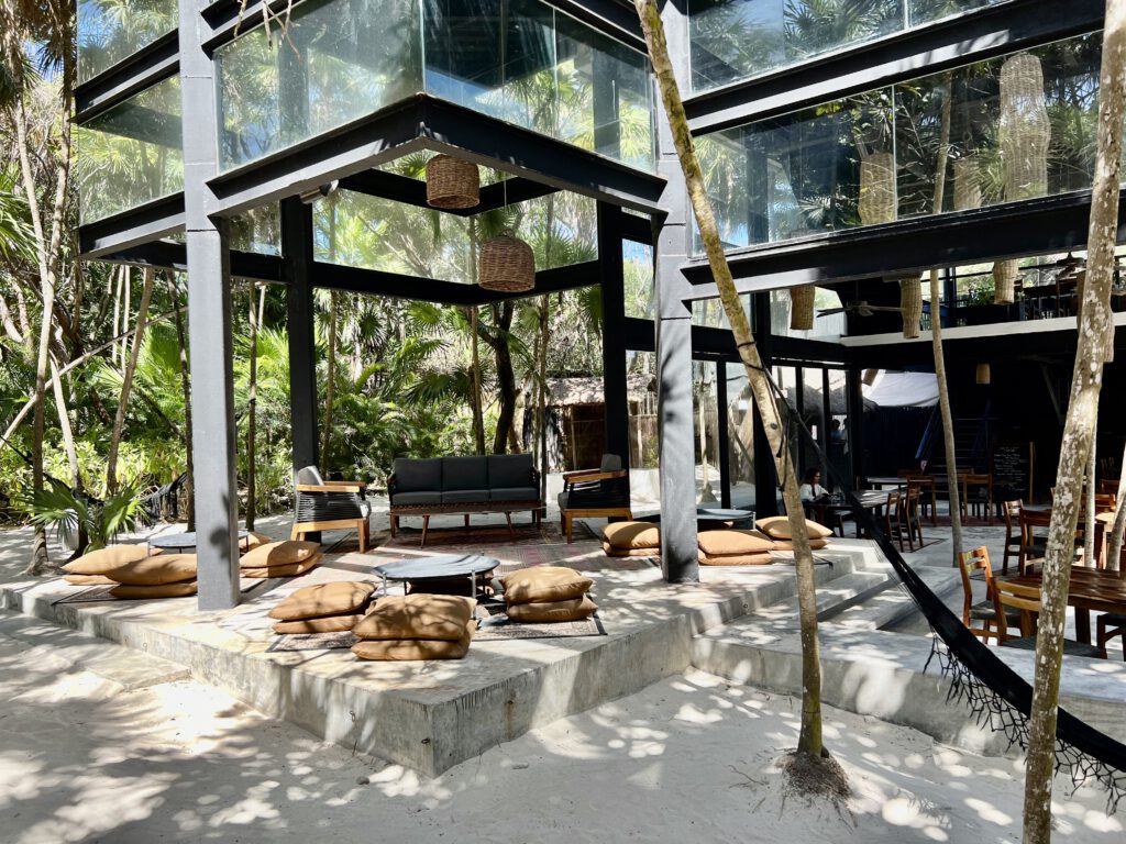Mexiko 2023 mit Mama und Anna Teil 2 CDMX Merida Uxmal Bacalar Calakmul Corazon Cenote Tulum Gran Cenote Cancun